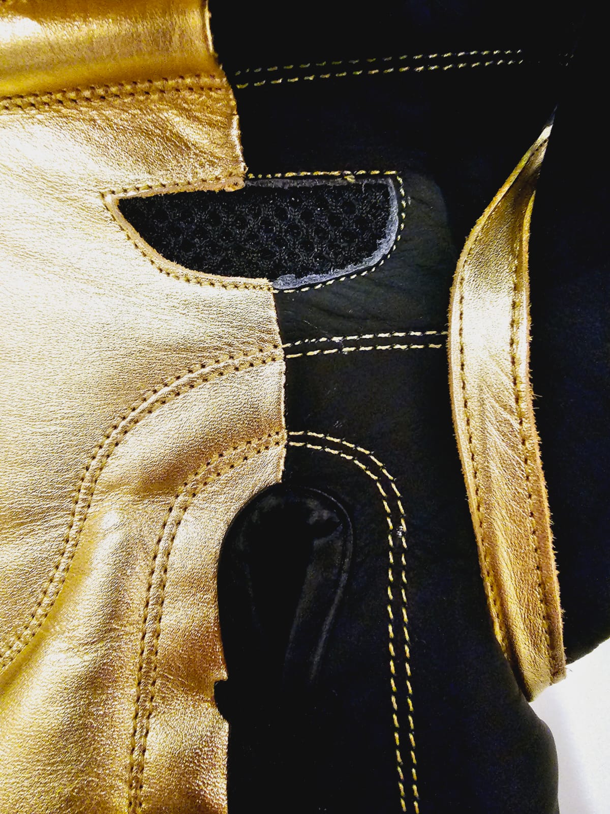 custom boxing gloves